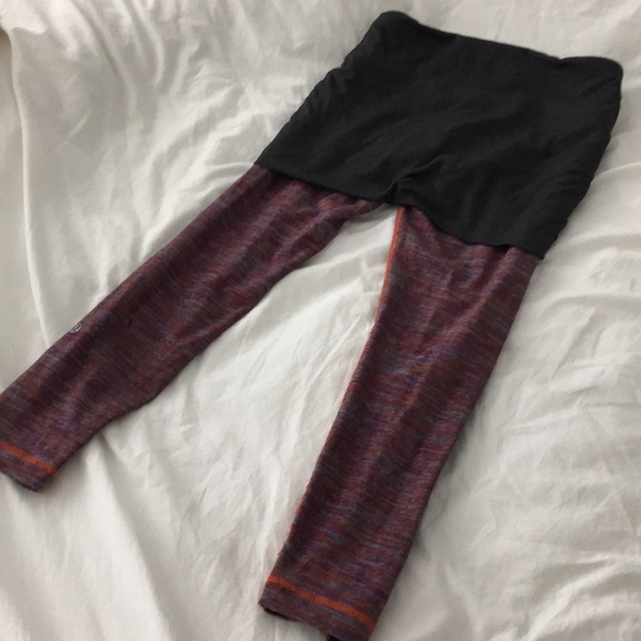 Lululemon yin to you crop 6 - Picture 2 of 14